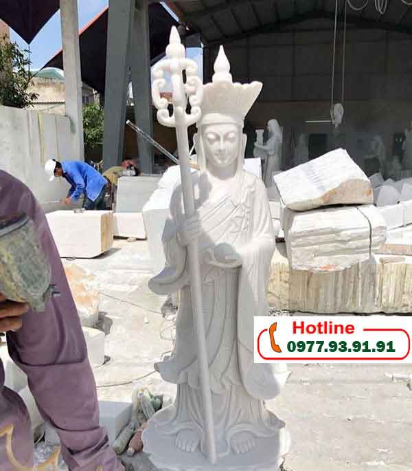 Tượng Phật Địa Tạng bằng đá: Sự an lành trong không gian thiền