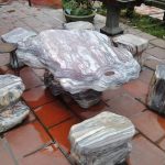 Bàn ghế đá tự nhiên